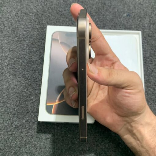 iPhone 16 Pro - Image 2