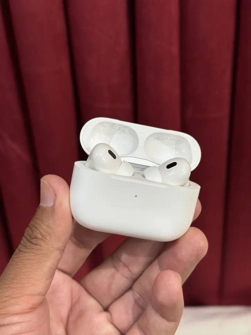 Apple AirPods 4