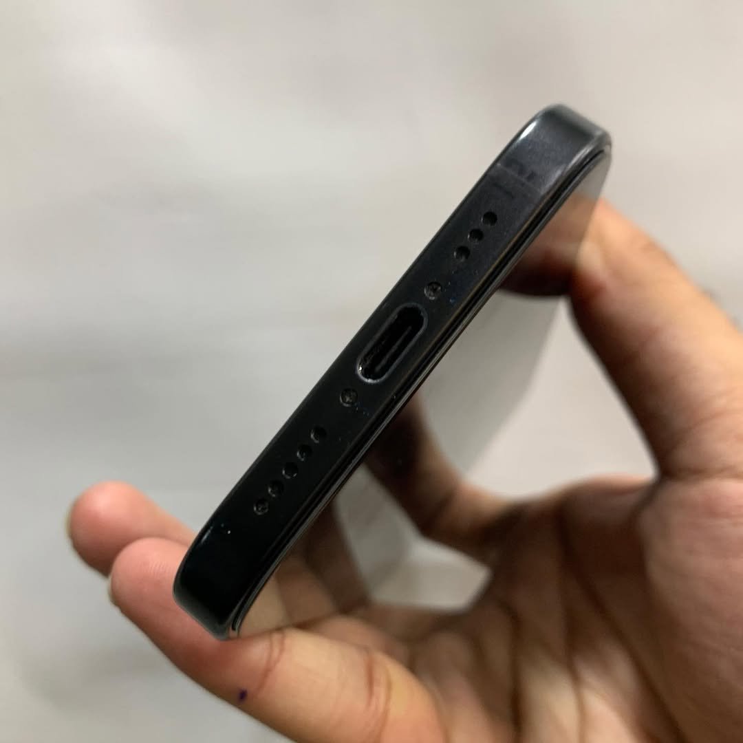 iPhone 15 JV