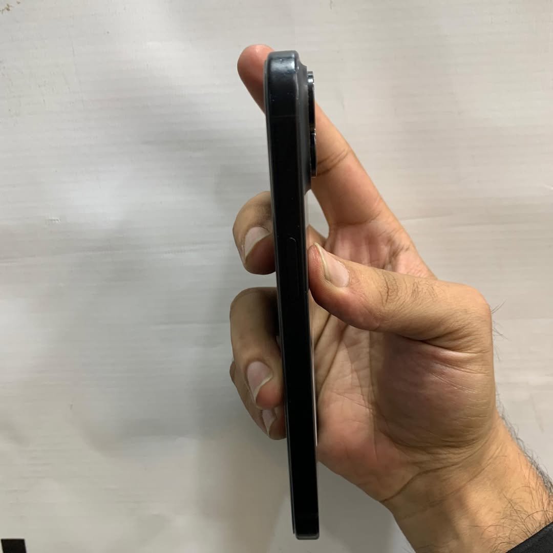 iPhone 15 JV