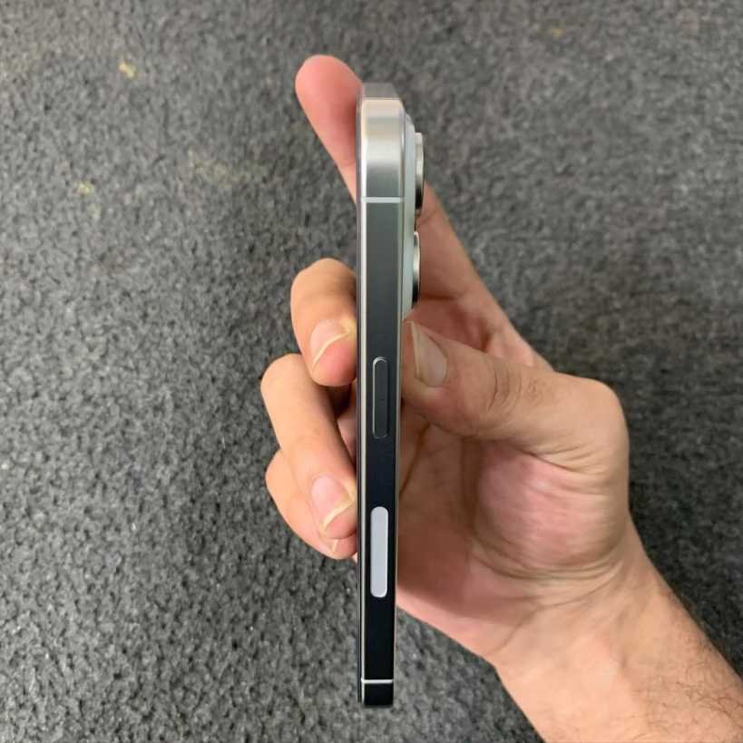iPhone 15 Pro JV